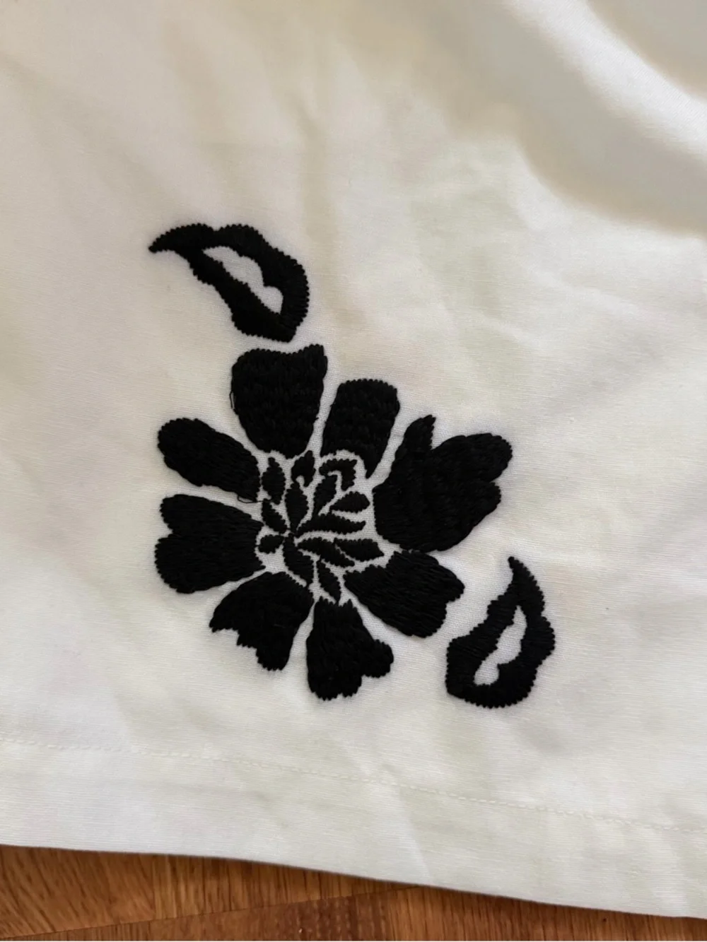 Anthropologie Dolan Women’s 1X Left Coast Linen Blend Floral Embroidered Shorts